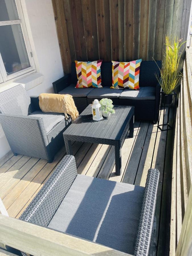 Aday - Central Terrace Apartment In Hjørring المظهر الخارجي الصورة