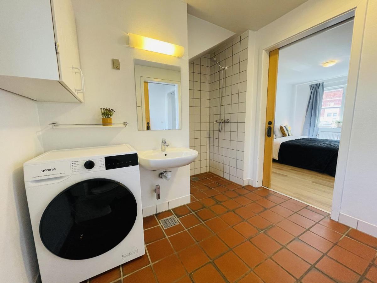 Aday - Central Terrace Apartment In Hjørring المظهر الخارجي الصورة